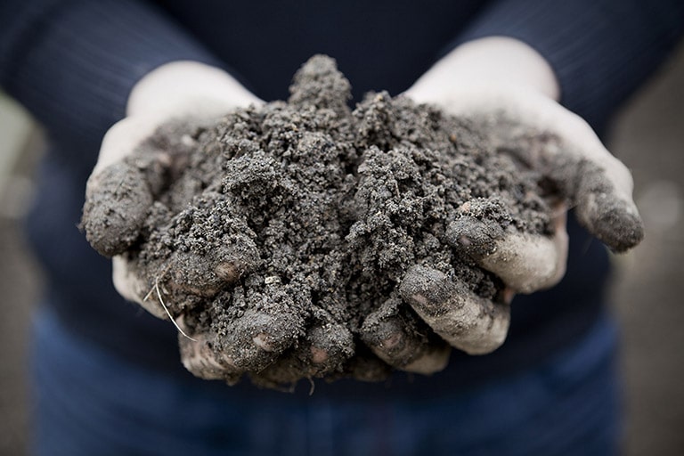 Olieforureninger i jord